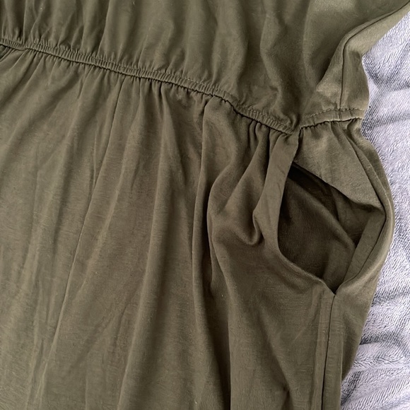 No brand it’s a boutique item size large army green. One piece suit. - Picture 2 of 5